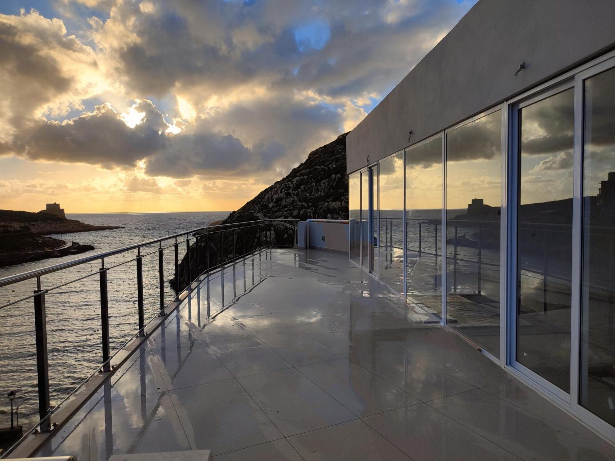Xlendistays - Centrally Located Seafront Living Holiday Spaces In Xlendi Eksteriør bilde
